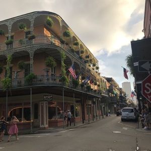 Meet your Posher, Nora